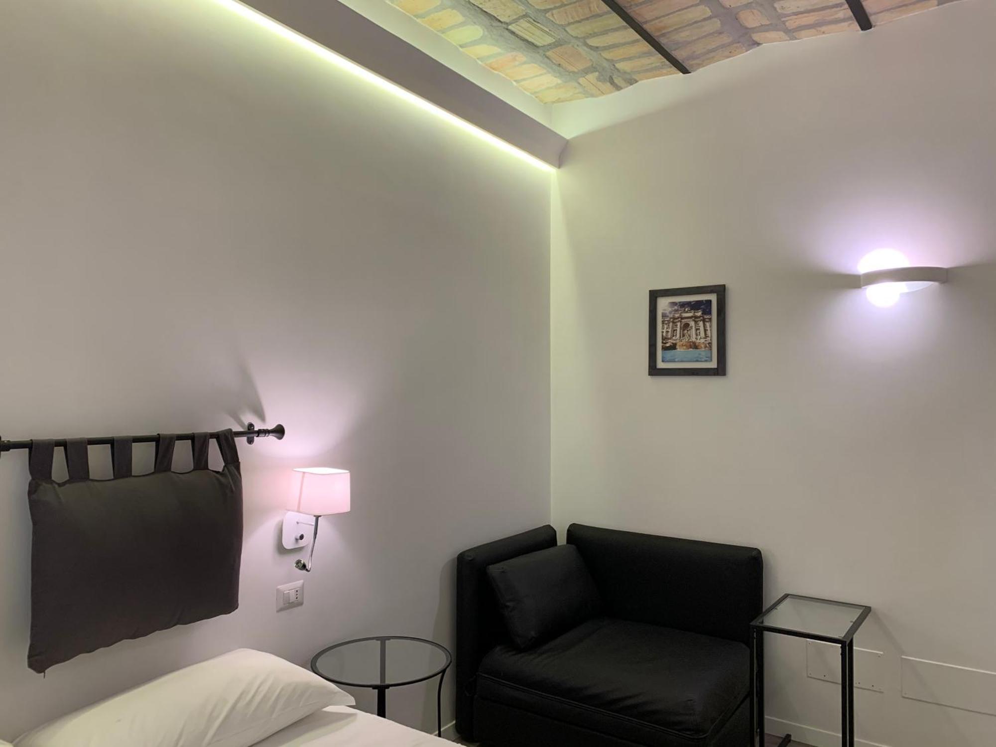 Luxury Rooms Near Colosseum Рим Номер фото