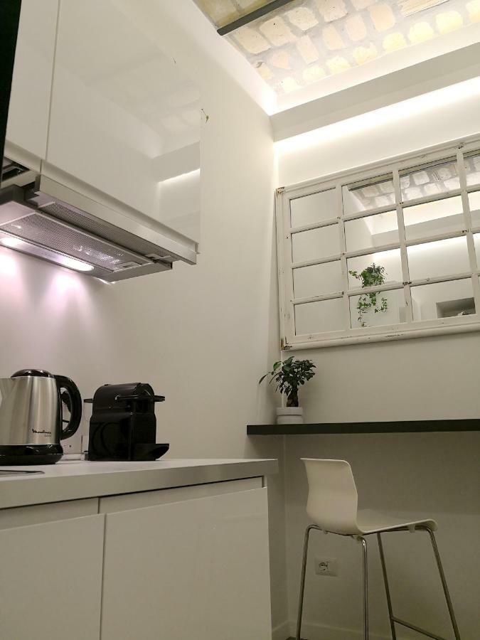 Luxury Rooms Near Colosseum Рим Экстерьер фото