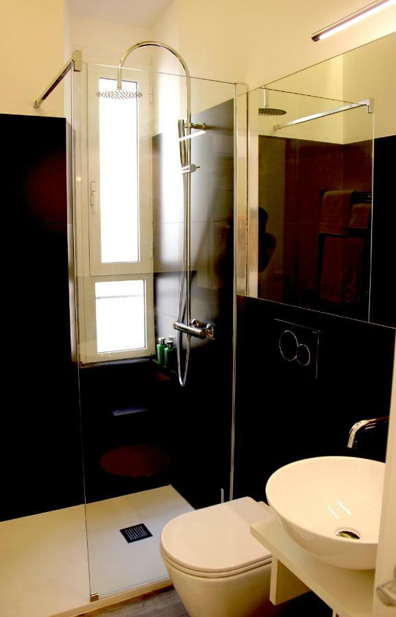 Luxury Rooms Near Colosseum Рим Экстерьер фото